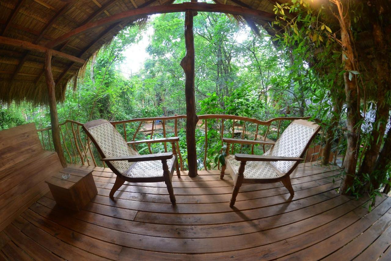 Habarana Tree House Mutu Village Екстер'єр фото