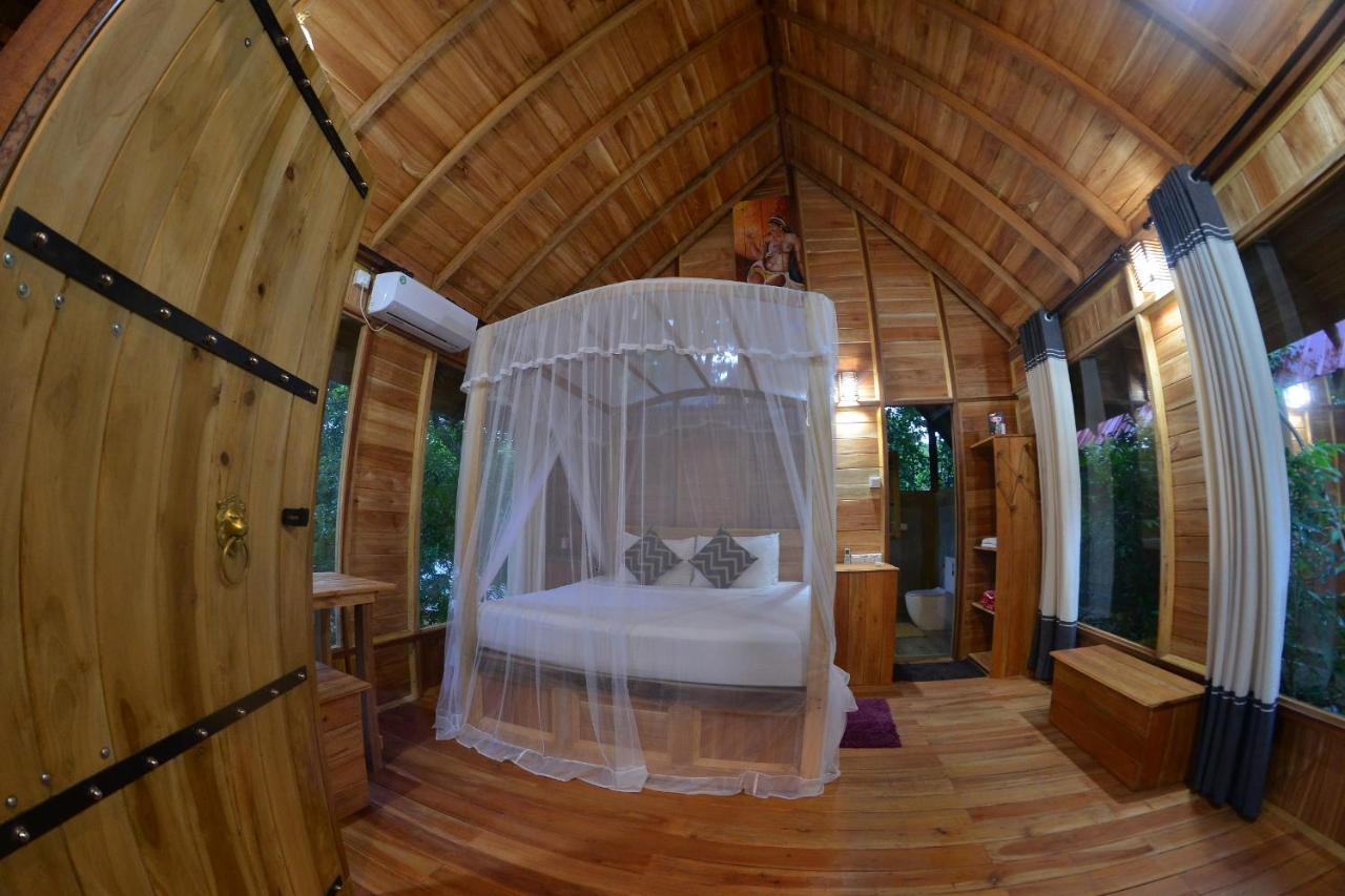 Habarana Tree House Mutu Village Екстер'єр фото
